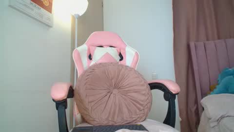 emmily online show from March 7, 7:11 pm