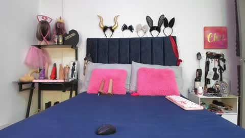          online show from June 3, 12:41 pm