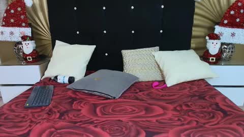 Emmily keller online show from December 20, 1:29 pm