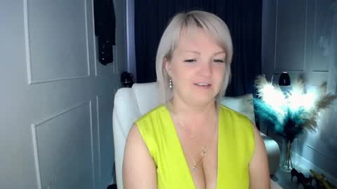 emmmam online show from May 20, 9:26 am