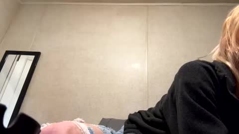 emmwarr1514 online show from February 13, 5:54 pm