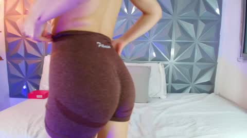 emmy online show from April 24, 9:06 pm