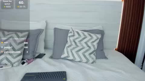 Emmy online show from October 31, 10:33 pm