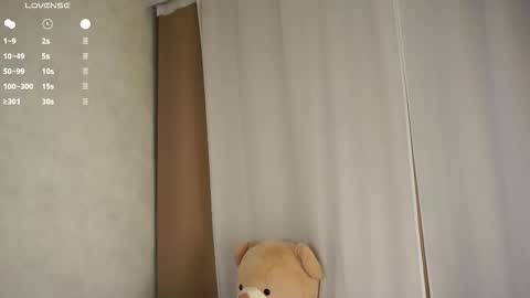 Emmy online show from November 24, 1:05 am