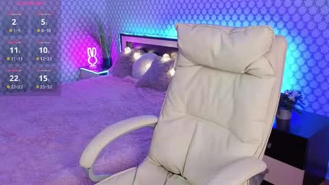 Emma online show from September 30, 7:02 am