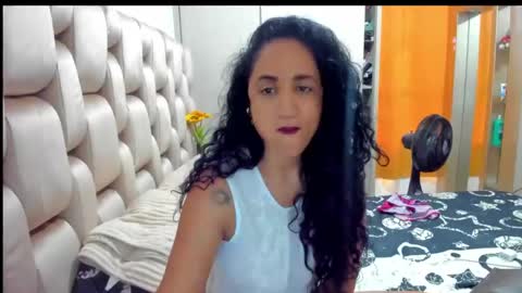 emperatriztapia online show from January 4, 9:52 pm
