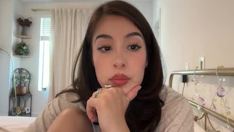 empressmonaa online show from March 18, 8:23 pm