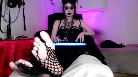 Morrigan online show from February 28, 3:46 pm