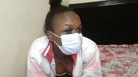 Snapshot of empressvee24 chatting on November 26, 4:02 am vee online show from November 26, 4:02 am