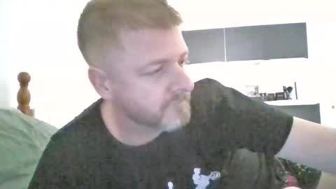 Snapshot of emrys2016833836 chatting on February 17, 6:58 pm emrys2016833836 online show from February 17, 6:58 pm