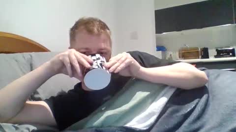 Snapshot of emrys2016833836 chatting on February 23, 12:02 pm emrys2016833836 online show from February 23, 12:02 pm