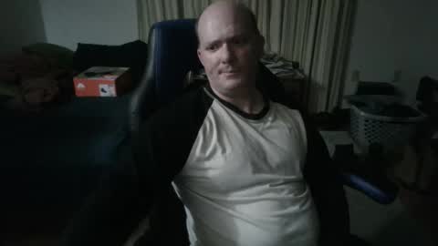 Snapshot of emsguy1 chatting on January 7, 3:31 am Matt online show from January 7, 3:31 am