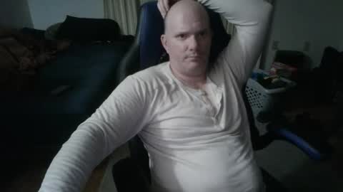 Snapshot of emsguy1 chatting on February 3, 6:22 am Matt online show from February 3, 6:22 am