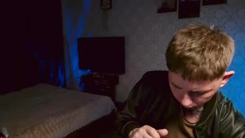 emveeboy96 online show from April 27, 7:12 pm
