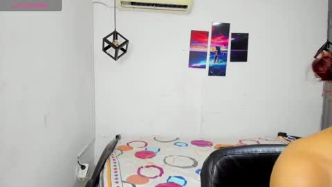 Snapshot of emy_0 chatting on December 24, 3:27 am Emy online show from December 24, 3:27 am