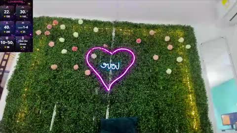 Snapshot of emy_0 chatting on December 28, 3:26 am Emy online show from December 28, 3:26 am