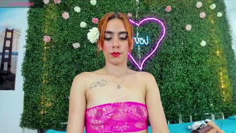 Snapshot of emy_0 chatting on January 5, 3:32 am Emy online show from January 5, 3:32 am