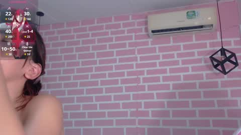 Snapshot of emy_0 chatting on January 17, 3:23 am Emy online show from January 17, 3:23 am