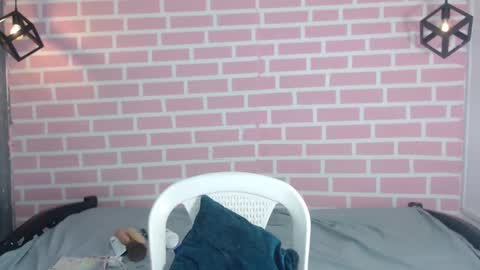 Snapshot of emy_0 chatting on January 25, 7:28 pm Emy online show from January 25, 7:28 pm