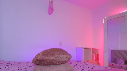 Emy online show from February 5, 4:28 am