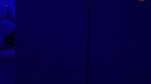 Snapshot of emy_rosse25 chatting on October 30, 11:44 am Emy online show from October 30, 11:44 am