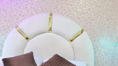 Emy  online show from February 11, 11:37 am