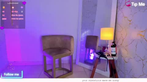 Snapshot of emylyjonhs chatting on May 3, 8:48 pm EMYLY online show from May 3, 8:48 pm