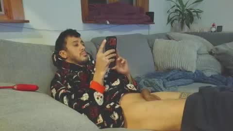 emyxxl online show from February 5, 1:21 am