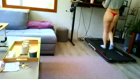 emyxxl online show from June 3, 2:33 pm