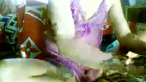 CHUN LY online show from October 11, 3:39 am