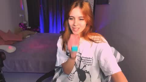 enchanted_bella online show from February 15, 1:52 pm