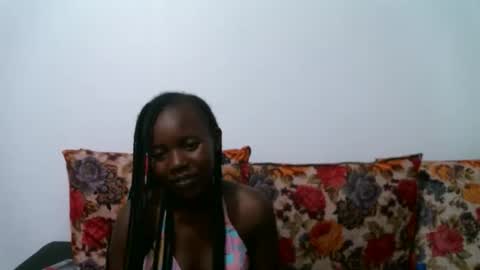 Snapshot of enchantedvee chatting on January 17, 9:25 am Vee online show from January 17, 9:25 am