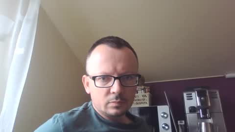 Snapshot of endy1989 chatting on February 5, 1:11 pm endy1989 online show from February 5, 1:11 pm