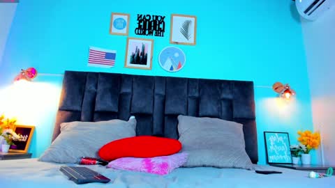  E N G E L  online show from December 27, 10:37 pm