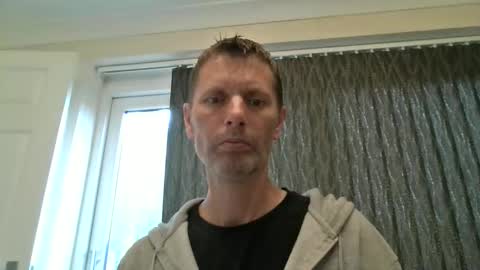 Snapshot of englishguy183 chatting on June 6, 2:00 pm EnglishGuy183 online show from June 6, 2:00 pm