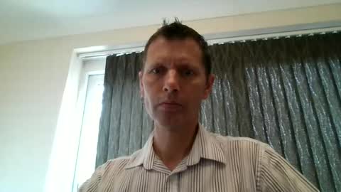 Snapshot of englishguy183 chatting on June 12, 8:24 am EnglishGuy183 online show from June 12, 8:24 am