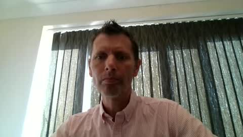 Snapshot of englishguy183 chatting on June 19, 8:18 am EnglishGuy183 online show from June 19, 8:18 am