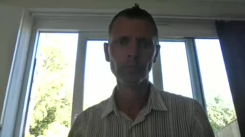 EnglishGuy183 online show from August 5, 4:43 pm