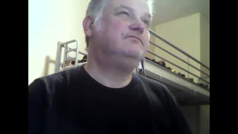 englishguysurrey online show from February 6, 10:13 pm