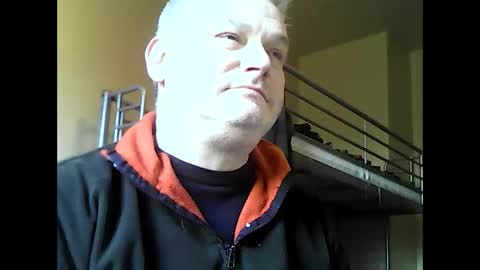 englishguysurrey online show from March 11, 7:36 am