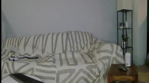 Snapshot of englishladxxx chatting on December 21, 3:58 am Englishladxxx online show from December 21, 3:58 am