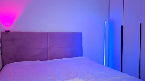 enjoyeverymoment_ online show from December 16, 7:19 pm