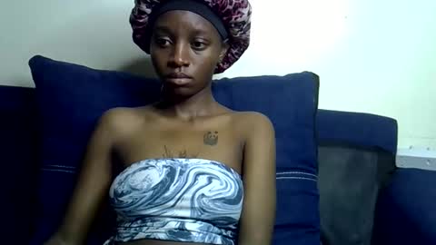 enkarxx online show from February 18, 1:01 am