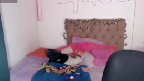 Snapshot of enma_gill chatting on January 17, 6:02 pm Enma Rojas online show from January 17, 6:02 pm