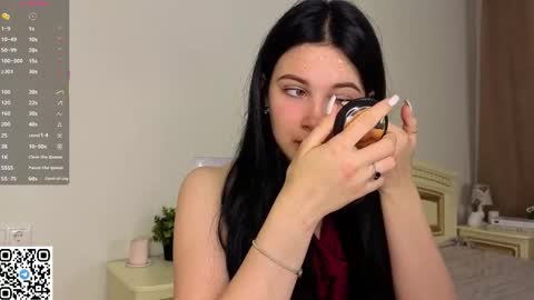 Snapshot of enricaelis chatting on October 6, 8:17 pm Sani online show from October 6, 8:17 pm