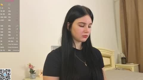 Snapshot of enricaelis chatting on November 11, 8:09 pm Sani online show from November 11, 8:09 pm