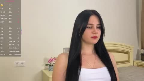 Snapshot of enricaelis chatting on November 16, 7:52 pm Sani online show from November 16, 7:52 pm