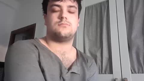 enrique696912345 online show from April 1, 5:32 pm