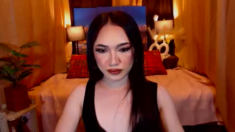 enticingkendra online show from May 20, 6:25 pm