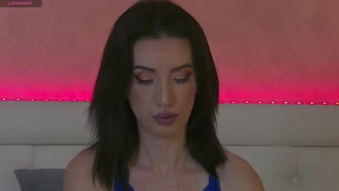 enyahazell online show from November 11, 6:08 pm